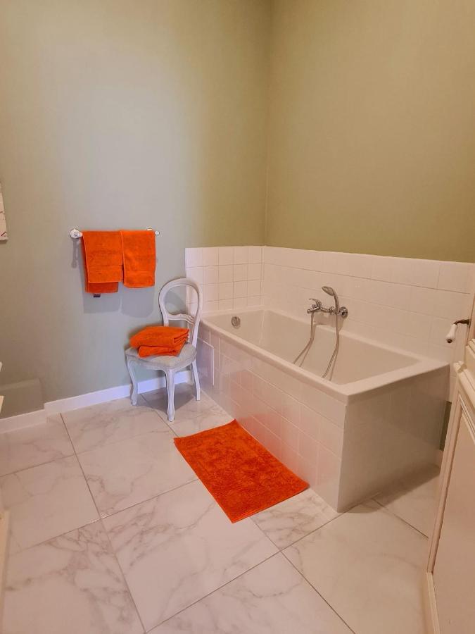 Maison Zola Bed & Breakfast Saint-Amand-Mont-Rond Dış mekan fotoğraf